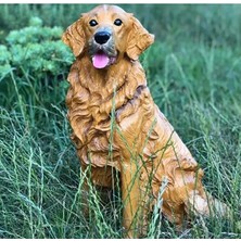 Golden Köpek Heykeli