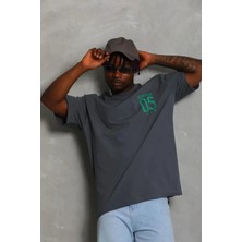 Erkek Baskılı T-Shirt Kısa Kol Bisiklet Yaka Regular Fit Rahat Kalıp Günlük Tişört - Füme