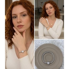 Fm 💎 Premium Gümüş Renk Parlak ve Modern Taş Detay Kalp Figür Zirkon Charm 316L Çelik Bileklik (~18CM)