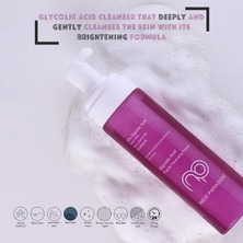 New Paradise Gözenek Sıkılaştıran Nemlendiren Leke Karşıtı ve Sebum Dengeleyen Yüz Yıkama Köpüğü 200 ml