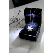 EDSA Silver 925 Ayar Gümüş Beyaz Lotus Çiçeği Kolye