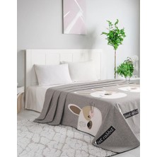Upstyle Doğal Pike Baskılı Battal 220X230CM Tavşancık A.kahve-Gri-Pembe