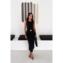 Neşeli Butik Kadın Siyah Kolsuz Peplum Kesim Midi Boy Kemer Tokalı Elbise NBK4640