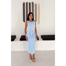 Neşeli Butik Kadın Bebe Mavi Kolsuz Peplum Kesim Midi Boy Kemer Tokalı Elbise NBK4640