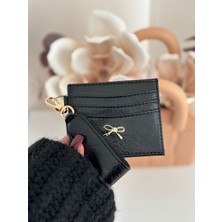 Laletto Bags Kadın Fiyonk Detaylı Anahtarlıklı Parlak Suni Deri Kartlık