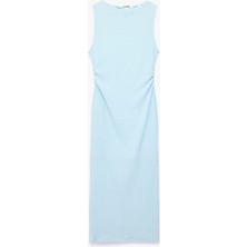 Koton Bürümcük Kumaş Slim Fit Kolsuz Dik Yaka Drapeli Midi Elbise