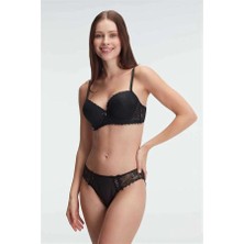 Amora Secret  Destekli Dolgulu Balenli Kaplı Dantel Detaylı Sütyen Slip Iç Çamaşırı Takım