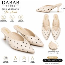 Dabab Shoes Sevılla Puantiye Desenli Bej Saten Sivri Burunlu 5 cm Ince Topuklu Mule Terlik
