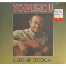 Kadıköy Plak Kulübü Özdemir Erdoğan – Yorumcu