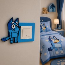 Seyuse Bluey Anahtar & Priz Çerçevesi – El Yapımı Işık Anahtarı Süsü – Çocuk Odası Duvar Dekoru – Dekoratif Hediye