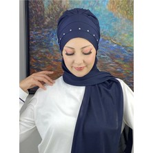 Beyaz Taş Detaylı Atkılı Bone