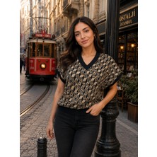 SFG Life Moda Kadın V Yaka Kare Desenli Şık Süveter