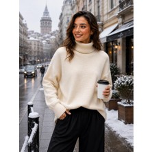 SFG Life Moda Kadın Balıkçı Yaka Tüylü Şardonlu Oversize Kazak