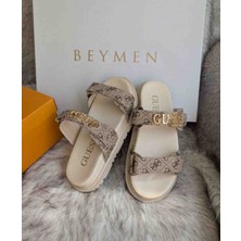 Evlium Guess Kadın Monogram Logolu Çift Bantlı Kalın Tabanlı Günlük Sandalet Terlik - Bej