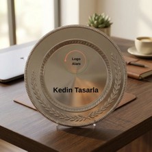 Çılgıntrend Kendin Tasarla Gümüş Metal Tabak Plaket - Şeffaf Ayaklı Kişiye Özel Baskılı Ödül
