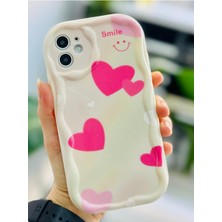 Berry Store Iphone 11 ile Uyumlu Dalgalı Smile Kalp Tasarımlı Baskılı Esnek Silikon Kılıf