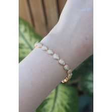 Gesa Store Vip Seri Pirinç Zirkon Taşlı Gold Renk Damla Model Bileklik 5886 - GESA552753-1551