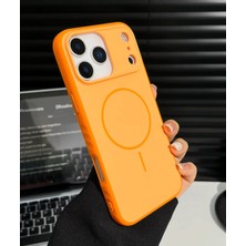 Teknomoda Apple iPhone 17 Pro Uyumlu Kılıf Kamera Lens Çevresi Korumalı Magsafe Uyumlu Mat Silikon Kaydırmaz Dizayn Turuncu