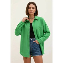 Moda Molası Kadın Tek Cepli Oversize Viskon Yeşil Gömlek
