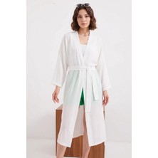 Moda Molası Kadın V Yaka Kuşaklı Yırtmaçlı Beyaz Kimono