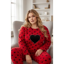 Siyah İnci Kırmızı Kalp Desenli Nakışlı Büyük Beden Polar Kışlık Örme Pijama Takım