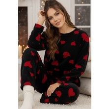 Siyah İnci Siyah Kırmızı Kalp Desenli Polar Kışlık Örme Pijama Takım