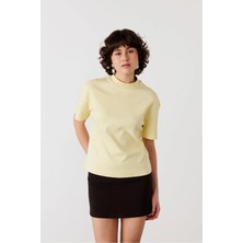 Facette Core Dik Yaka Kısa Kollu T-Shirt Sarı