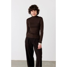 Facette Dik Yaka Basic Body Acı Kahve