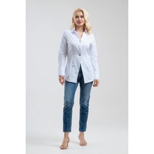 Bold & Young Kadın Beyaz Büyük Metalize 2 Düğmeli Manşetli Slim Fit Pamuklu Likralı Gömlek