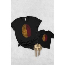 Tshirthane Sarı Kırmızı Parmak İzi Baba Oğul Kız TEK ÜRÜN FİYATIDIR KOMBİN YAPMAK İÇİN EN AZ 2 ADET SEPETE EKLE