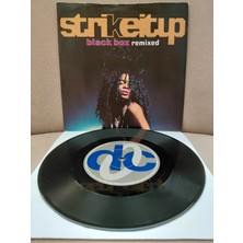 Plakperest Black Box  –  Strike It Up (Remixed)  - 1991  Ingiltere Basım 45’lik  Plak