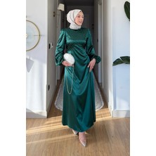 Tesettür Diyarı Lezu Saten Kumaş Astarsız Taşlı Tesettür Abiye- Zümrüt
