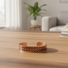 Erol Bakır Anadolu Geometrik Kilim Desenli Saf Bakır Ayarlanabilir Kelepçe Bileklik Unisex El Yapımı