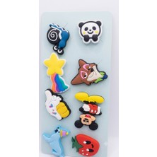 Herşey Nota Mickey Mouse ve Sevimli Figürler Temalı Pvc Terlik Süsü Seti 8 Adet – Renkli Terlik Aksesuarı