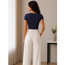 Thb.Edition Kadın Kare Yaka Kısa Kollu Çıtlıtlı Body