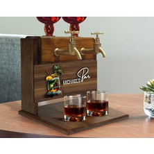 Bk Gift Kişiye Özel Kabartma Kokteyl Tasarımlı Isimli Çift Musluklu Doğal Ahşap Içki Standı-1, Içki Standı, Doğum Günü Hediyesi, Ev Hediyesi