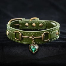 Pawde Luxe Yüksek Kaliteli Suni Deri Kalp Şeklinde Köpek Tasması -Rhinestone