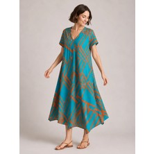 Sibel Günay Butik Turkuaz Geometrik Desenli 130 cm %100 Pamuk Viskon Verev Kesim Elbise | V Yaka, Salaş Kadın Elbise