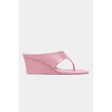 Nişantaşı Shoes Corey Pembe Rustik Parmak Arası Dolgu Topuklu Kadın Terlik
