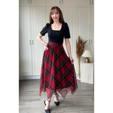 Dilay Gökoğlu Butik Kırmızı Ekose Desen Vatkalı U Yaka Midi Elbise