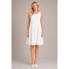 Sibel Günay Butik Beyaz Brode Dantelli 92 cm Astarlı Çan Elbise | Kolsuz Şık Kadın Elbise