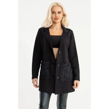 Bold & Young Kadın Siyah Cepli Arkası Kraş Detaylı Düğmeli Blazer Ceket