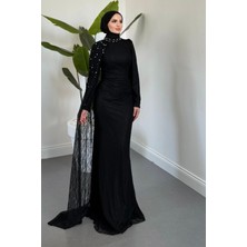 Merven Akyüz Moryna Yandan Pelerinli Taşlı Dantel Abiye Siyah
