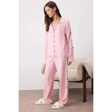 Bella Notte Kadın Uzun Kollu Düğmeli Pijama Takımı Toz Pembe Fiyonk Süslemeli Konforlu Tasarım