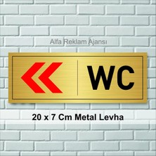 Wc Yazılı Sol Tarafa Ok Işareti Gösteren Metal Levha