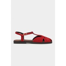 Nişantaşı Shoes Harpi Kırmızı Süet Deri Toka Detay Düz Taban Kadın Sandalet