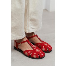 Nişantaşı Shoes Utya Kırmızı Süet Deri Nakış Detay Düz Taban Kadın Sandalet