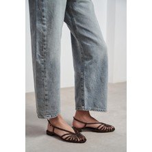 Nişantaşı Shoes Leny Kahve Saten Biyeli 1-2 cm Kalın Topuklu Kadın Sandalet Babet