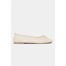 Nişantaşı Shoes Magni Bej Dantel Nakışlı Fiyonk Detay Kadın Babet