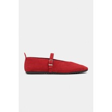 Nişantaşı Shoes Mera Kırmızı Süet Toka Detay Hakiki Deri Toka Detay Düz Taban Kadın Babet